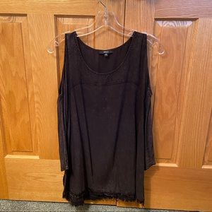 Very open shoulder top